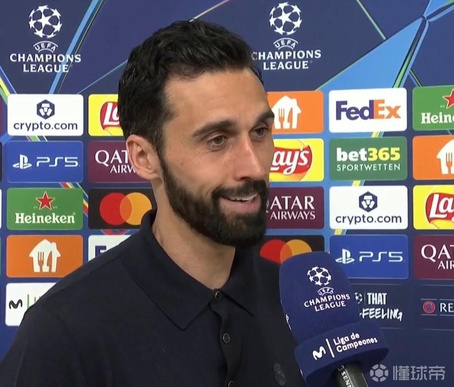 阿韦洛亚：门迪是世界最佳防守型左后卫，他非常了解奥利塞